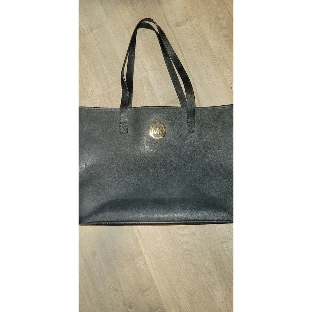 Michael Kors Black Jet Set Tote Bag Goldtone Travel Purse